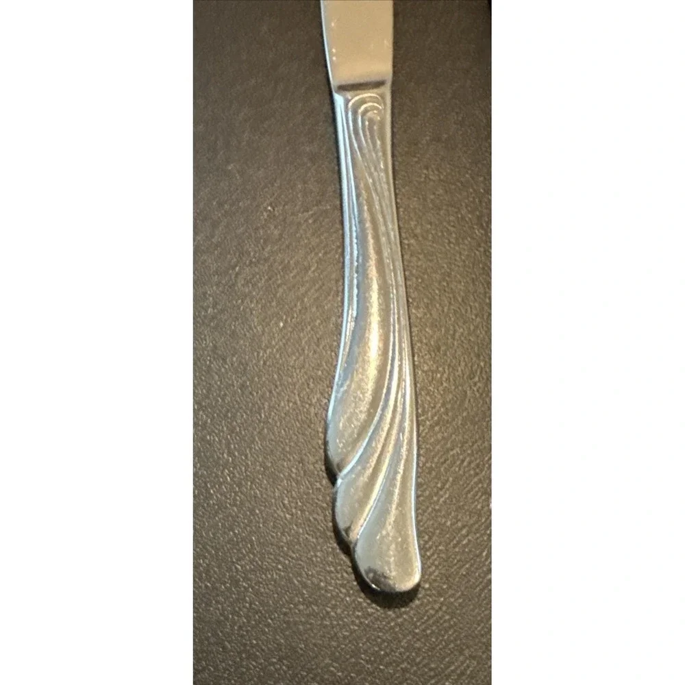 UNF1407 Korea Fan Ridges Pattern Flatware 45 Pieces Fork Knife Spoon Stainless